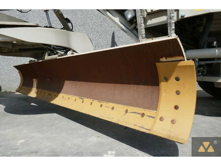 Grejdry 2013 Komatsu GD555-5 Ex-army (11)
