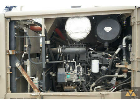 Grejdry 2013 Komatsu GD555-5 Ex-army (21)