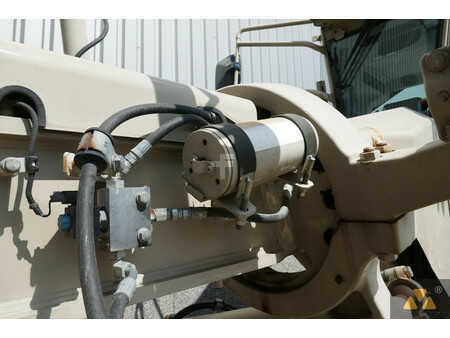 Grejdry 2013 Komatsu GD555-5 Ex-army (22)