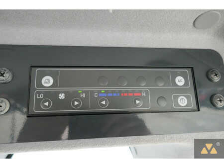 Grejdry 2013 Komatsu GD555-5 Ex-army (38)