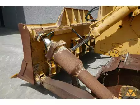 Buldożery 2009 Caterpillar D7F Ex-army (12)