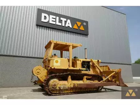 Buldożery 2009 Caterpillar D7F Ex-army (5)