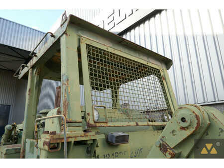 Bulldozer 1998 Caterpillar D7F Ex-army (17)