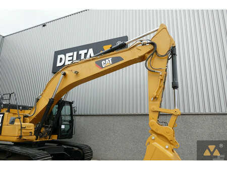 Rupsgraafmachines 2016 Caterpillar 330FL (13)