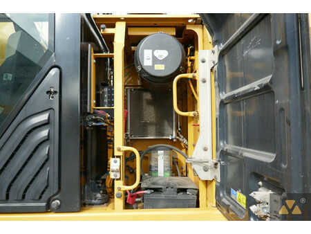 Rupsgraafmachines 2016 Caterpillar 330FL (19)