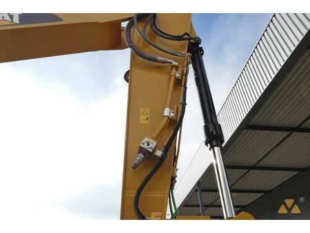 Caterpillar 325F LCR