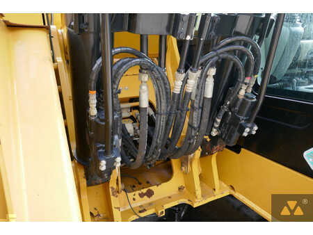 Caterpillar 325F LCR