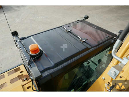 Caterpillar 325F LCR