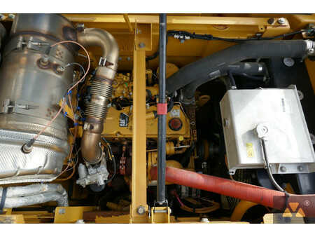 Caterpillar 325F LCR