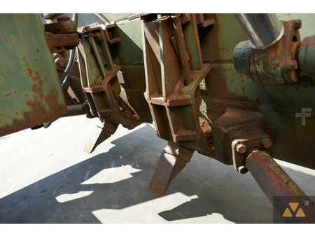 Bulldozer 1990 Caterpillar D7F Ex-army (14)
