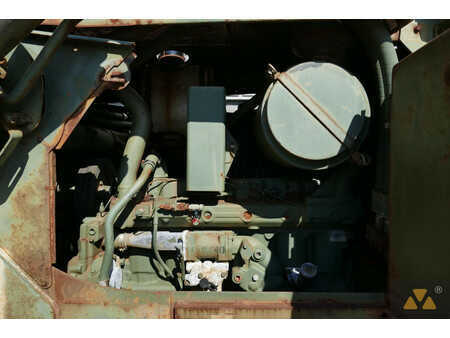 Bulldozer 1990 Caterpillar D7F Ex-army (19)