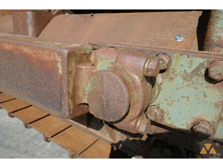 Bulldozer 1990 Caterpillar D7F Ex-army (23)