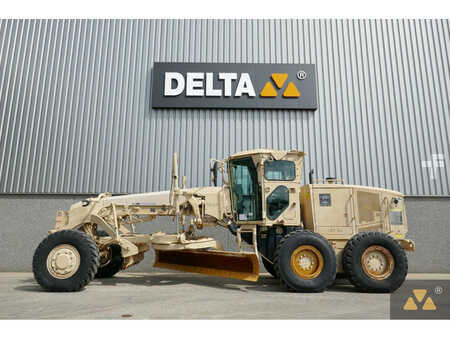 Caterpillar 120M AWD Ex-army