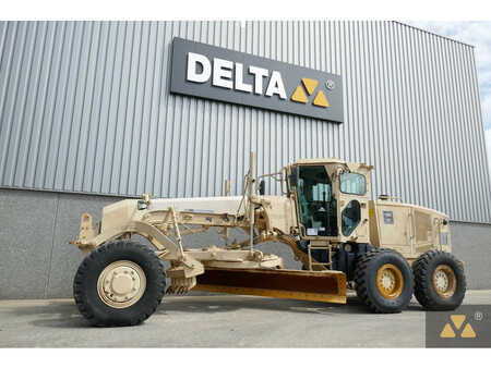 Caterpillar 120M AWD Ex-army