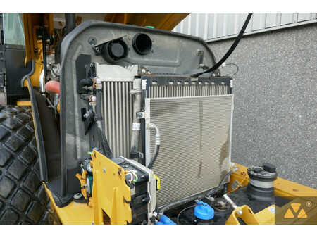 Single drum compactors 2019 Caterpillar CS66B (18)
