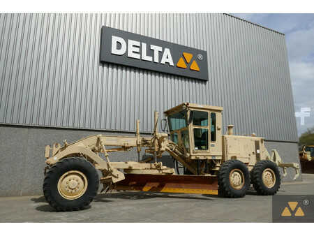 Osztályosok 2007 Caterpillar 130G Ex-army (4)