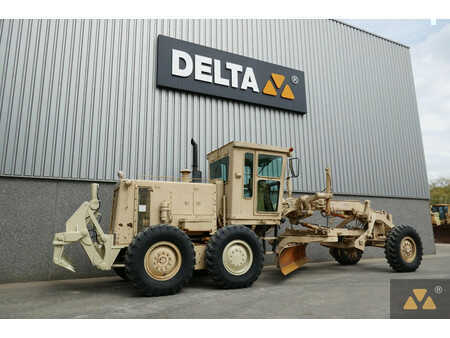 Osztályosok 2007 Caterpillar 130G Ex-army (5)