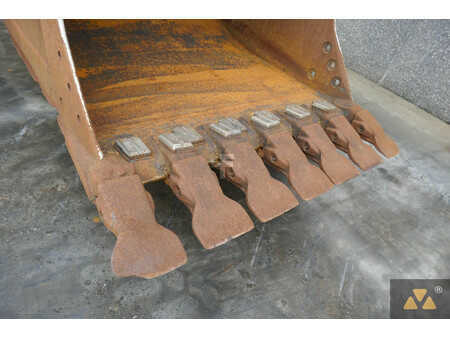 Korečková rýpadla 2019 Caterpillar 336 (20)