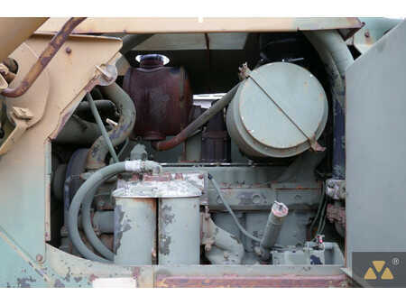 Bulldozer 1992 Caterpillar D7F Ex-army (39)