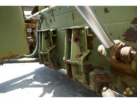 Planierraupe 1999 Caterpillar D7F Ex-army (14)