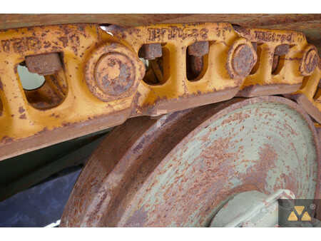 Planierraupe 1999 Caterpillar D7F Ex-army (29)