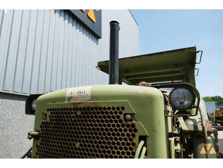 Planierraupe 1999 Caterpillar D7F Ex-army (39)