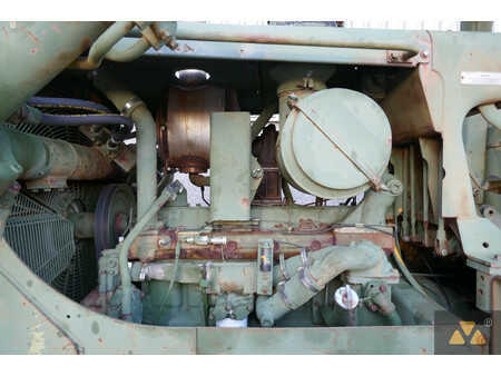 Bulldozer 2004 Caterpillar D7G Ex-army (18)