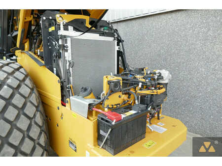 Single drum compactors 2023 Caterpillar CS10GC (15)
