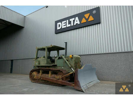 Bulldózerek 1996 Caterpillar D7F Ex-army (3)