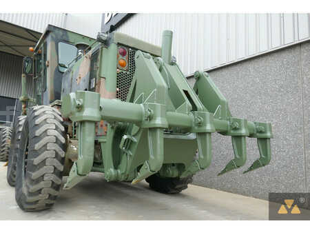 Caterpillar 130G Ex-army