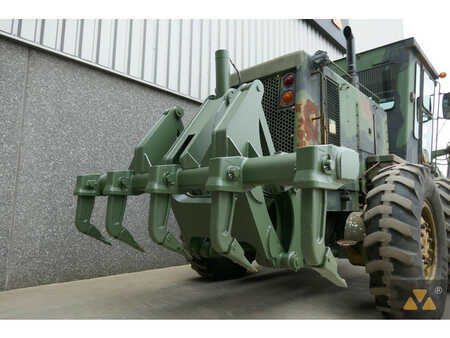 Caterpillar 130G Ex-army