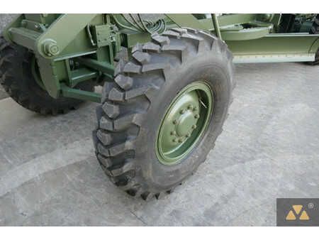 Livellatrici 2008 Caterpillar 130G Ex-army (24)