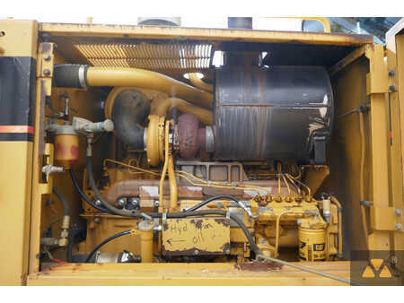 Osztályosok 1996 Caterpillar 140H (17)
