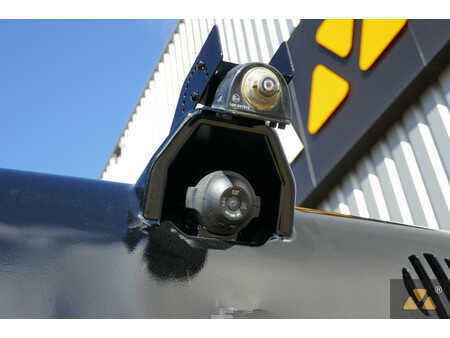 Kolové nakladače 2021 Caterpillar 980M (35)