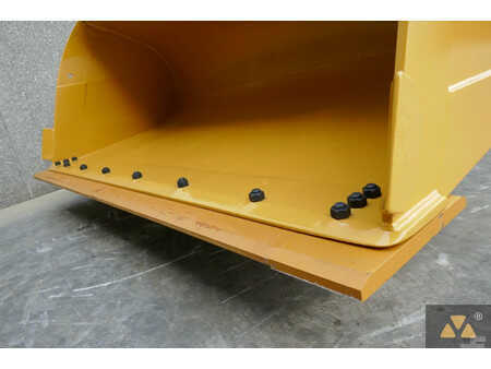 Kolové nakladače 2021 Caterpillar 980M (13)