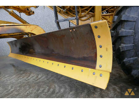 Grader 2002 Caterpillar 140H Ex-army (11)