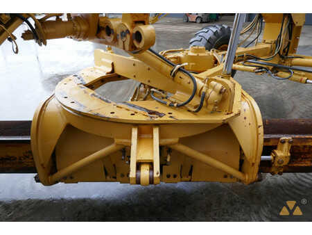 Grader 2002 Caterpillar 140H Ex-army (15)
