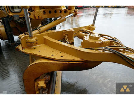 Grader 2002 Caterpillar 140H Ex-army (16)
