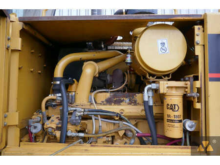 Grader 2002 Caterpillar 140H Ex-army (17)