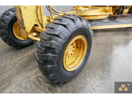 Grader 2002 Caterpillar 140H Ex-army (24)