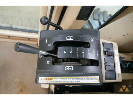 Grader 2002 Caterpillar 140H Ex-army (34)
