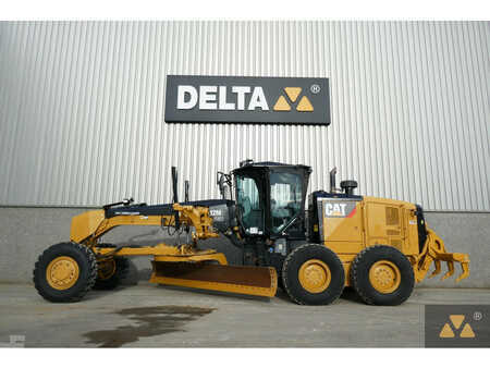 Caterpillar 12M3 AWD