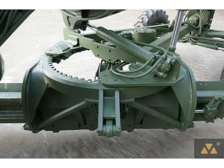 Grader 2002 Caterpillar 140G Ex-army (15)
