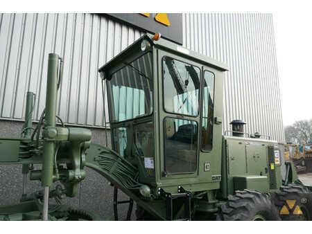Grader 2002 Caterpillar 140G Ex-army (23)