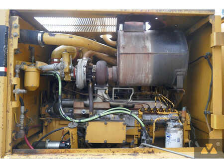 Grader 2000 Caterpillar 140H (17)