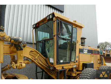 Grader 2000 Caterpillar 140H (19)