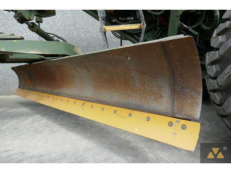 Caterpillar 130G Ex-army