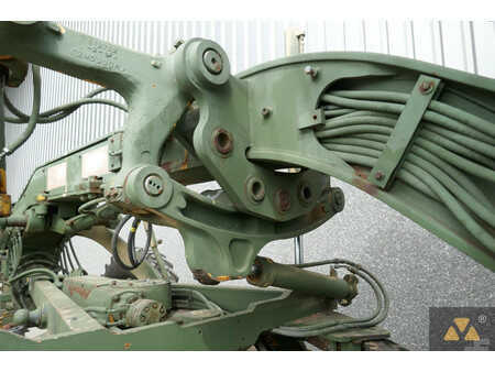 Caterpillar 130G Ex-army