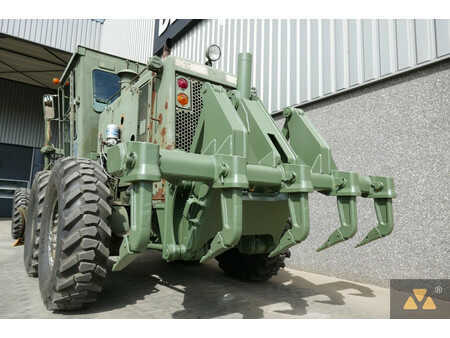 Gradere 2008 Caterpillar 130G Ex-army (6)