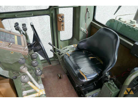 Gradere 2008 Caterpillar 130G Ex-army (7)
